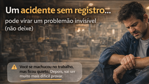 Trabalhador brasileiro sentado no chão de um ambiente industrial, segurando o braço com expressão de dor, enquanto equipamentos e capacete estão ao redor.